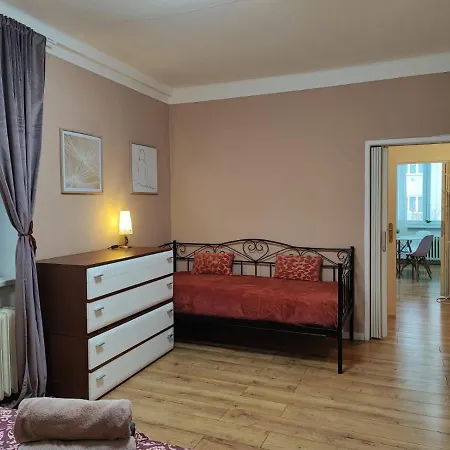 Apartament Praskova 12